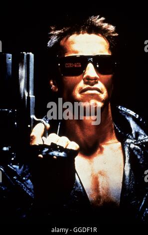 TERMINATOR II - TAG DER ABRECHNUNG / Terminator II - Urteil Tag USA 1991 / James Cameron Szene Mit ARNOLD SCHWARZENEGGER (Terminator). Regie: James Cameron aka. Terminator II - Tag des jüngsten Gerichts Stockfoto