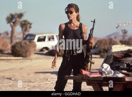 TERMINATOR II - TAG DER ABRECHNUNG / Terminator II - Urteil Tag USA 1991 / James Cameron Szene Mit LINDA HAMILTON (Sarah Connor). Regie: James Cameron aka. Terminator II - Tag des jüngsten Gerichts Stockfoto