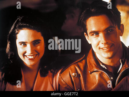 DER RAKETENMANN / The Rocketeer USA 1991 / Joe Johnston Szene Mit JENNIFER CONNELLY (Jenny) Und BILL CAMPBELL (Rocketeer). Regie: Joe Johnston aka. Der Rocketeer Stockfoto