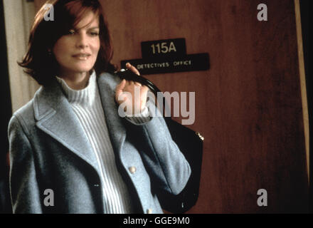 STERBEN, THOMAS CROWN AFFAIRE / The Thomas Crown Affair USA 1999 / John McTiernan Szene Mit RENE RUSSO (Catherine Banning). Regie: John McTiernan aka. The Thomas Crown Affair Stockfoto