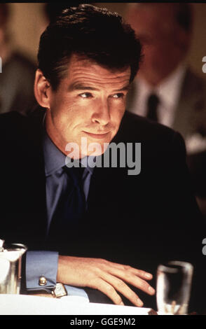 STERBEN, THOMAS CROWN AFFAIRE / The Thomas Crown Affair USA 1999 / John McTiernan Szene Mit PIERCE BROSNAN (Thomas Crown). Regie: John McTiernan aka. The Thomas Crown Affair Stockfoto