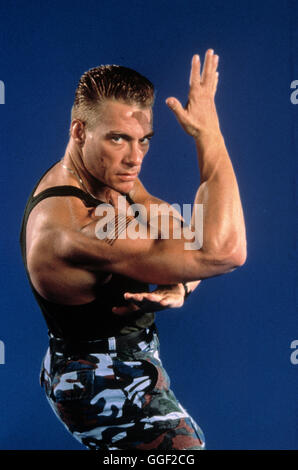 STREET FIGHTER - DIE ENTSCHEIDENDE SCHLACHT / Street Fighter USA 1994 / Steven De Souza JEAN-CLAUDE VAN DAMME (Oberst William Guile) Im Actionfilm: "Street Fighter", 1994. Regie: Steven De Souza aka. Street Fighter Stockfoto