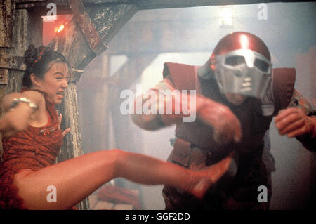 STREET FIGHTER - DIE ENTSCHEIDENDE SCHLACHT / Street Fighter USA 1994 / Steven De Souza MING-NA WEN (Chun-Li) in Einer Actionszene von "Street Fighter", 1994. Regie: Steven De Souza aka. Street Fighter Stockfoto