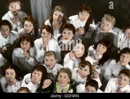MÄDCHEN IN UNIFORM / Deutschland 1958 / GÄza von Radvanyi Filmszene aus "Mädchen in Uniform", 1958. Regie: GÄza von Radv nyi Stockfoto