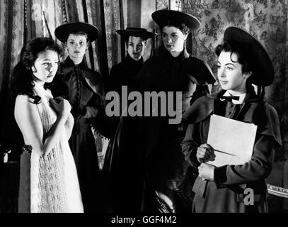 MÄDCHEN IN UNIFORM / Deutschland 1958 / GÄza von Radvanyi CHRISTINE KAUFMANN, ULLA MORITZ in Einer Filmszene aus "Mädchen in Uniform", 1958. Regie: GÄza von Radv nyi Stockfoto