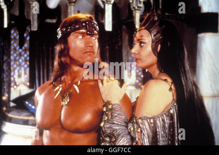 CONAN - DER ZERSTÖRER / Conan, der Zerstörer USA 1984 / Richard Fleischer Conan (ARNOLD SCHWARZENEGGER), Königin Taramis (SARAH DOUGLAS)-box-Regie: Richard Fleischer aka. Conan, der Zerstörer Stockfoto