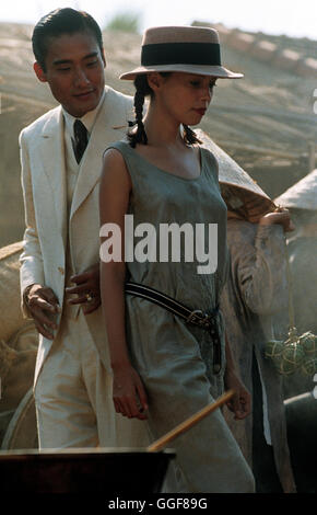 DER ZWEITLIGAMANNSCHAFT / L'amant F/GB 1991 / Jean-Jacques Annaud TONY LEUNG (Der Chinese), JANE MARCH (Das Mädchen) Regie: Jean-Jacques Annaud aka. L ' Amant Stockfoto