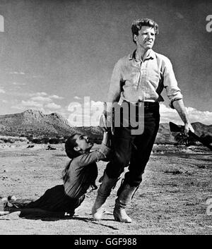 DENEN MAN NICHT entwirft / The Unforgiven USA 1960 / John Huston AUDREY HEPBURN (Rachel Zachary), BURT LANCASTER (Ben Zachary) in "Unforgiven", 1960. Regie: John Huston aka. Die Unforgiven Stockfoto