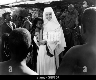 DOMINIQUE - DIE SINGENDE HENNY / The Singing Nun USA 1965 / Henry Koster DEBBIE REYNOLDS als Ordensschwester Anna Auf Missionsarbeit in Afrika. / Regie: Henry Koster aka. Die singende Nonne Stockfoto