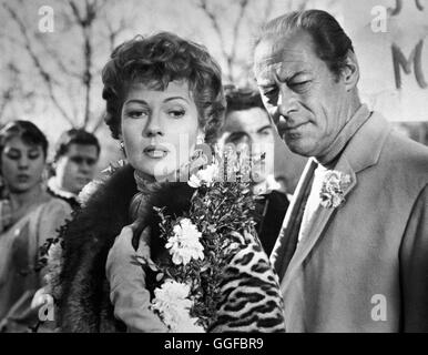 RENDEZVOUS IN MADRID / glücklich Diebe USA 1961 / George Marshall RITA HAYWORTH als Eve, REX HARRISON als Jim Bourne, in "Rendezvous in Madrid", 1961. Regie: George Marshall aka. Die glückliche Diebe Stockfoto