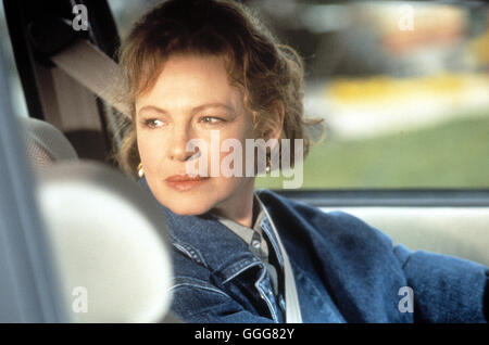 COPS & ROBBERSONS - DAS HAUT DEN STÄRKSTEN BULLEN UM / Cops & Robbersons USA 1994 / Michael Ritchie DIANNE WIEST (Helen Robberson) Regie: Michael Ritchie aka. Bullen & Robbersons Stockfoto