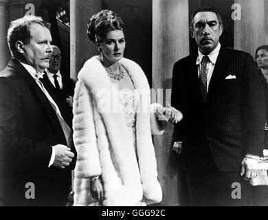 DER BESUCH / der Besuch / La Rancune / La Vendetta della Signora USA/BRD/F/I 1964 / Bernhard Wicki ERNST SCHRÖDER (Major), INGRID BERGMAN (Karla Zachanassian), ANTHONY QUINN (Serge Miller) Regie: Bernhard Wicki aka. Der Besuch / La Rancune / La Vendetta della Signora Stockfoto