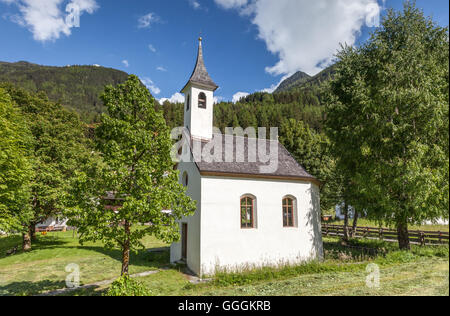 Geographie/Reisen, Italien, Südtirol, kleine Kapelle in der Nähe von St. Jakob im Ahrntal (Ahrntal), Additional-Rights - Clearance-Info - Not-Available Stockfoto