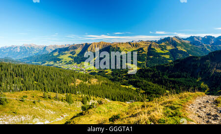 Geographie/Reisen, Österreich, Vorarlberg, Kleinwalsertal, Allgäuer Alpen, Freedom-Of - Panorama Stockfoto