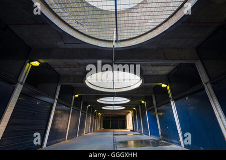 Parkplatz rund um Barbican in London, Vereinigtes Königreich Stockfoto