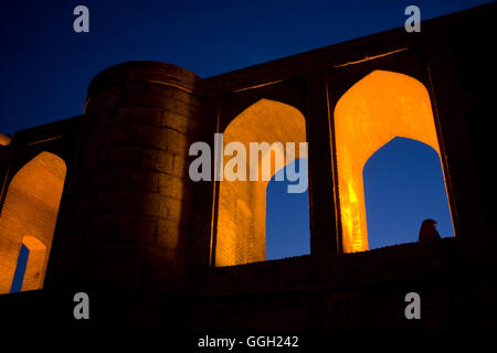Bögen der Si-o-She Pol Brücke in Isfahan, Iran. Jordi Boixareu © Stockfoto