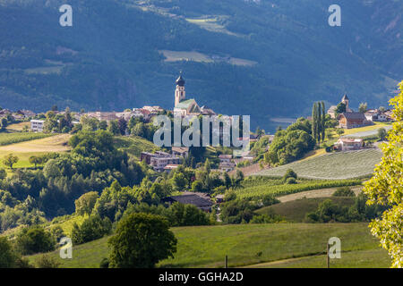 Geographie/Reisen, Italien, Südtirol, Aussicht auf Voels am Schlern, Additional-Rights - Clearance-Info - Not-Available Stockfoto