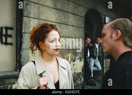 FÜHRER EX / D 2002 / Winfried Bonengel Heikos Mutter Elisabeth (LUCI VAN ORG), Heiko (CHRISTIAN BLÜMEL) Regie: Winfried Bonengel Stockfoto