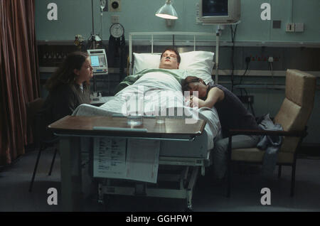 ALL OR NOTHING / alle oder nichts GB 2002 / Mike Leigh Rachel (ALISON GARLAND), Rory JAMES CORDEN), Penny (LESLEY MANVILLE) Regie: Mike Leigh aka. Alles oder nichts Stockfoto
