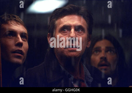 GHOST SHIP / Ghost Ship USA 2002 / Steve Beck Ferriman (DESMOND HARRINGTON), Murphy (GABRIEL BYRNE), Munder (KARL URBAN)-Regie: Steve Beck aka. Ghost Ship Stockfoto