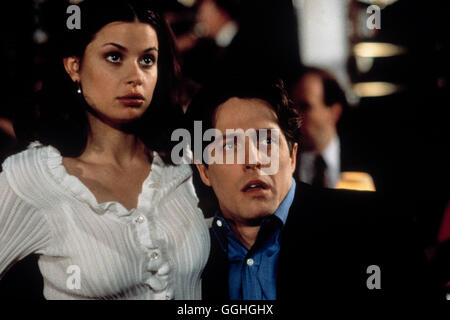 MICKEY BLUE EYES / Mickey blau Augen USA/UK 1999 / Kelly Makin Szene Mit LORRI BAGLEY (Antoinette) Und HUGH GRANT (Michael Felgate). Regie: Kelly Makin aka. Mickey Blue Eyes Stockfoto