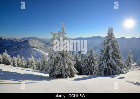 Winterlandschaft Berge, Breitenstein, Mangfall Berge, Bayerische Voralpen, Oberbayern, Deutschland Stockfoto