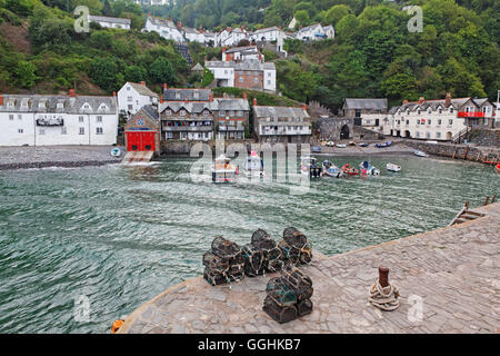 Hafen in Clovelly, Cornwall, England, Großbritannien Stockfoto