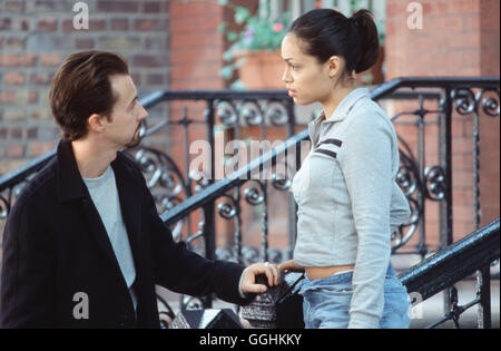 25 STUNDEN / 25. Stunde USA 2002 / Spike Lee Monty Brogan (EDWARD NORTON), Naturelle Riviera (ROSARIO DAWSON) Regie: Spike Lee aka. 25th hour Stockfoto