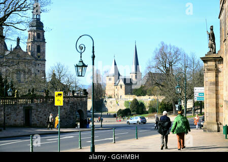 Domplatz mit Dom und St. Michael Kirche, Fulda, Hessen, Deutschland Stockfoto