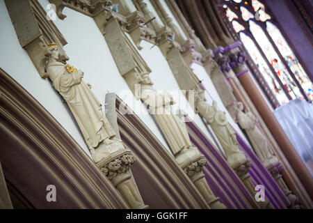 GORTON Kloster Heiligen Statuen Skulptur Statuen geformte Skulptur Künstler kreative Designer entworfen, erstellt Hand Handwerk cra Stockfoto