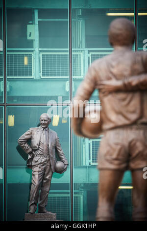 Manchester united Holy Trinity Matt Busby Sculpte Statue Künstler kreative Designer entworfen, Handarbeit gefertigt erstellt aus Stockfoto