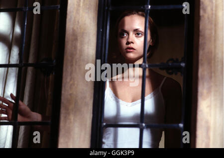 GATHERING - ICH SEHE war, war DU NICHT SIEHST / The Gathering USA 2002 / Brian Gilbert Cassie (CHRISTINA RICCI) Regie: Brian Gilbert aka. Das sammeln Stockfoto