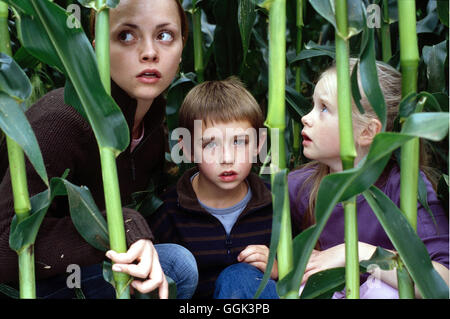 GATHERING - ICH SEHE war, war DU NICHT SIEHST / The Gathering USA 2002 / Brian Gilbert Cassie (CHRISTINA RICCI), Michael (HARRY FORRESTER), Emma (JESSICA MANN) Regie: Brian Gilbert aka. Das sammeln Stockfoto