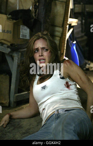 WRONG TURN / falsch drehen USA 2003 / Rob Schmidt Jessie (ELIZA DUSHKU) Regie: Rob Schmidt aka. Wrong Turn Stockfoto