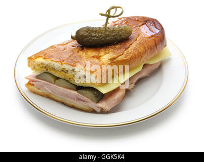 Cuban Sandwich, kubanische Mischung, Schinken und Käse gepresst Sandwich isoliert auf weißem Hintergrund Stockfoto