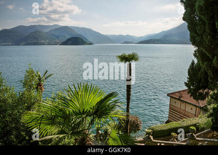 Blick über Villa Monastero und Comer See, Varenna, Lombardei, Italien, Europa Stockfoto