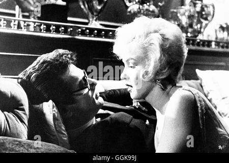 MANCHE MÖGEN es HEISS / manche mögen es heiß USA 1959 / Billy Wilder TONY CURTIS (Joe), MARILYN MONROE (Zucker) Regie: Billy Wilder aka. Manche mögen es heiß Stockfoto