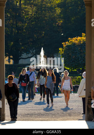 Blick durch den Diana-Tempel, Hofgarten, München, obere Bayern, Bayern, Deutschland Stockfoto