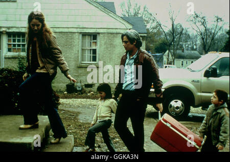 21 GRAMM / 21 Gramm USA 2003 / Alejandro González Iñárritu Jack Jordan (BENICIO DEL TORRO), Freddy (MARC MUSSO), Gina (TERESA DELGADO), Marianne Jordan (MELISSA LEO) Regie: Alejandro Gonz Lez ich Rritu aka. 21 Gramm Stockfoto