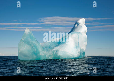 Eisberg in hellem Sonnenlicht, Vogel-Point, Ross Island, Antarktis Stockfoto