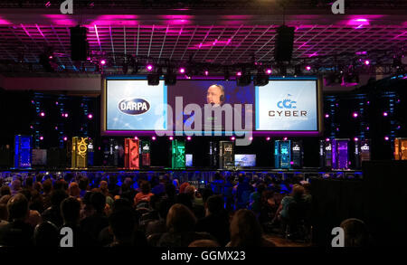 Las Vegas, USA. 5. August 2016. Foto aufgenommen am 4. August 2016 zeigt die Szene der Cyber Grand Challenge (CGC) in Las Vegas, Vereinigte Staaten von Amerika. Sieben Hochleistungs-Compute durch ethische Computer-Hacker, Akademiker oder privaten Computer-Sicherheitsexperten entwickelte Maschinen waren in der Abschlussveranstaltung der US Defense Advanced Research Projekte Agency (DARPA) des CGC beschäftigt, die weltweit erste All-Maschine hacken Turnier. CGC-Gewinnsystem werden eingeladen, in DEF CON jährlichen menschlichen Hacker der Welt konkurrieren "Capture the Flag" (CTF) Wettbewerb am Freitag. © Xinhua/Alamy Li Stockfoto