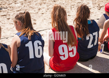 Branksome Chine Beach, Poole, Dorset, UK.  6. August 2016. Teams aus ganz Großbritannien konkurrieren in den britischen Beach-Handball-Meisterschaften Branksome Chine Beach mit dem Wetter warm und sonnig Credit: Carolyn Jenkins/Alamy Live News Stockfoto