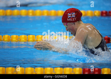 Rio De Janeiro, Brasilien. 6. August 2016. Hannah Miley von Großbritannien konkurriert in der Frauen 400 m einzelnen Medley Hitze während der Schwimmwettkämpfe der Rio 2016 Olympischen Spiele im Olympiastadion Aquatics, in Rio De Janeiro, Brasilien, 6. August 2016. Foto: Michael Kappeler/Dpa/Alamy Live News Stockfoto