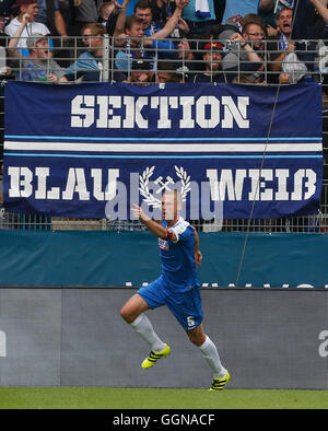 Bochum, Deutschland, 06.08.2016, 2. Bundesliga, Spieltag 1, VfL Bochum Vs 1. FC Union Berlin: Felix Bastians (Bochum) feiert. Bildnachweis: Jürgen Schwarz/Alamy Live-Nachrichten Stockfoto