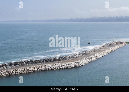 Chorrillos, Lima - Mai 10: Blick auf die Küste von Lima, dis Bezirk Chorrillos, Lima, Peru. 10. Mai 2016 Barranco, Li Stockfoto