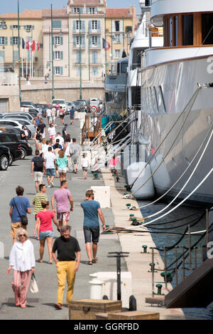 Port St Tropez Gesamtansicht Hafen marina Stockfoto