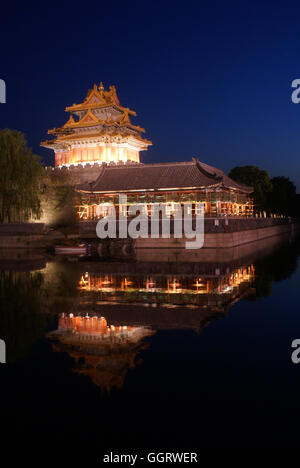 Die Nordwestecke Wachturm der äußeren Stadtmauer der verbotenen Stadt in Peking - China. Stockfoto