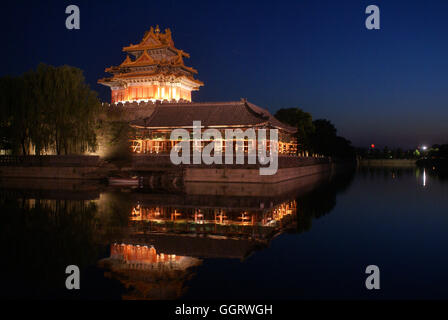 Die Nordwestecke Wachturm der äußeren Stadtmauer der verbotenen Stadt in Peking - China. Stockfoto