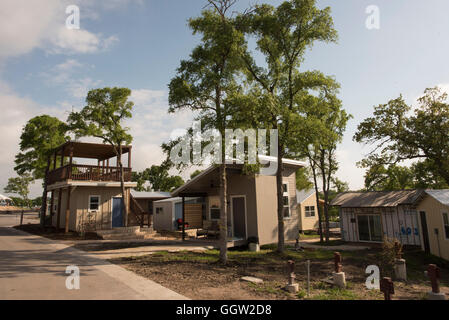 Mikro-Häuser am Meister-plante Nachbarschaft, die Schutz und Gemeinschaft für chronisch obdachlose Erwachsene in Austin TX bietet Stockfoto