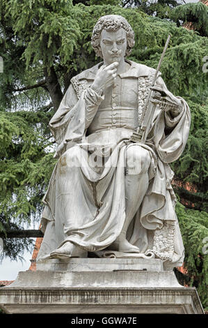 Italien, Evangelista Torricelli Steinstatue in Faenza. Stockfoto